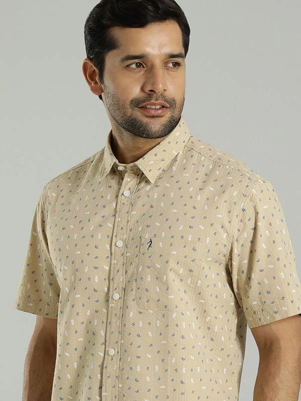 Indian Terrain Men's Regular Fit Half Sleeve All Over Print Khaki Shirt